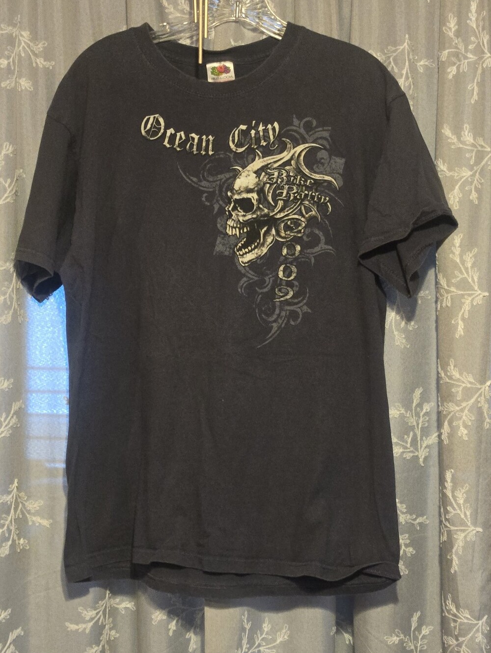 Fruit of the Loom Gray Ocean City Skull Boke Week 2009 Mens Size Large